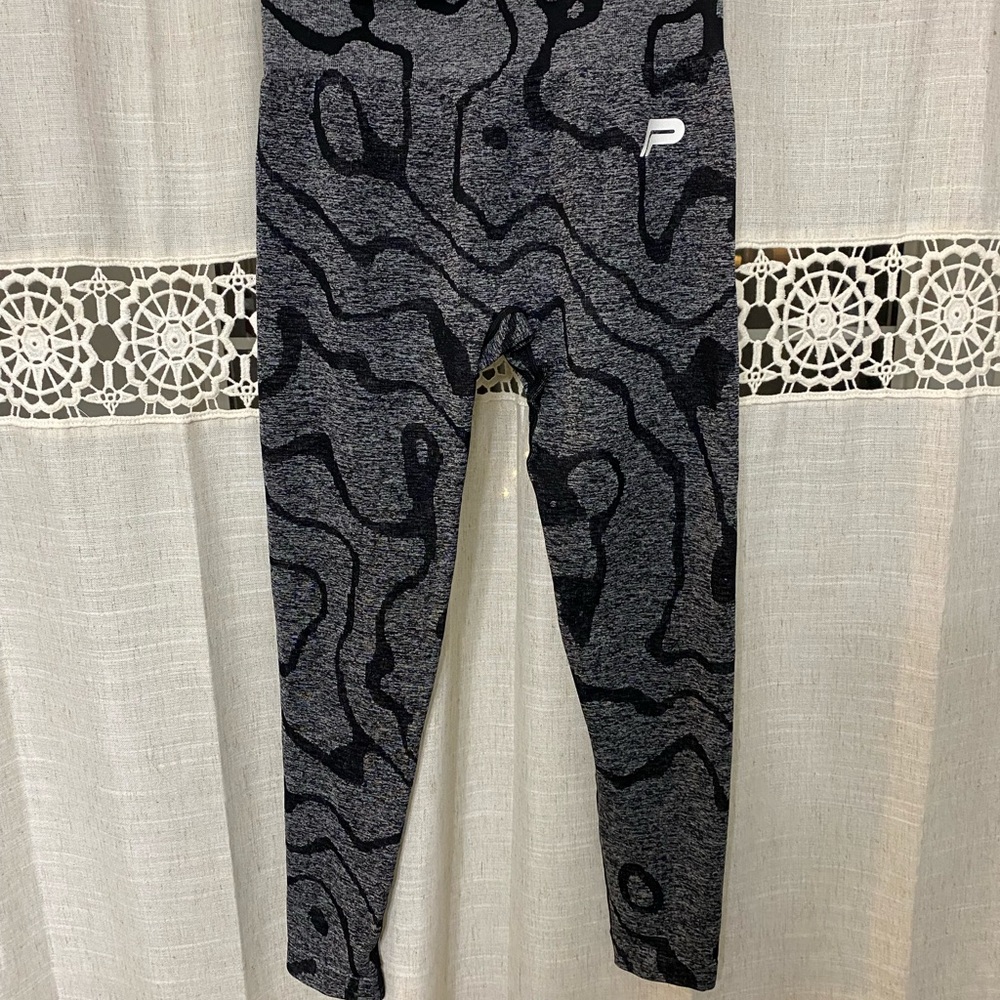 Pursue fitness leggings